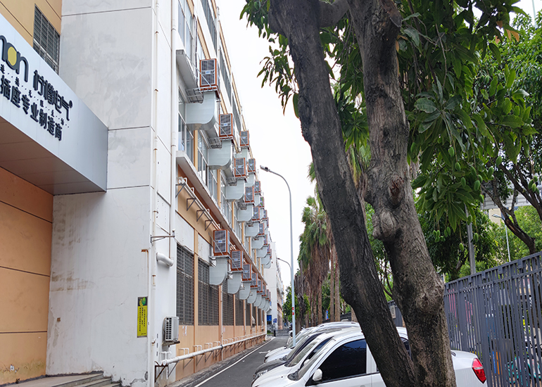 如何解決車間高溫問題，潤東方環(huán)保空調(diào)您要了解